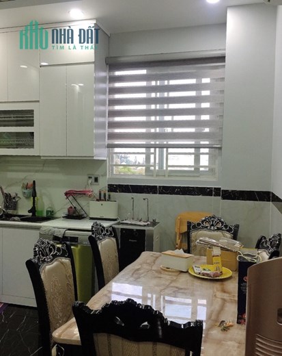 Gấp  bán nhà Đường 30 Nguyễn Duy Trinh, Q.2, shr, lô góc, 4 Tầng, 85m2, ngang khủng 8m, 6.5 Tỷ