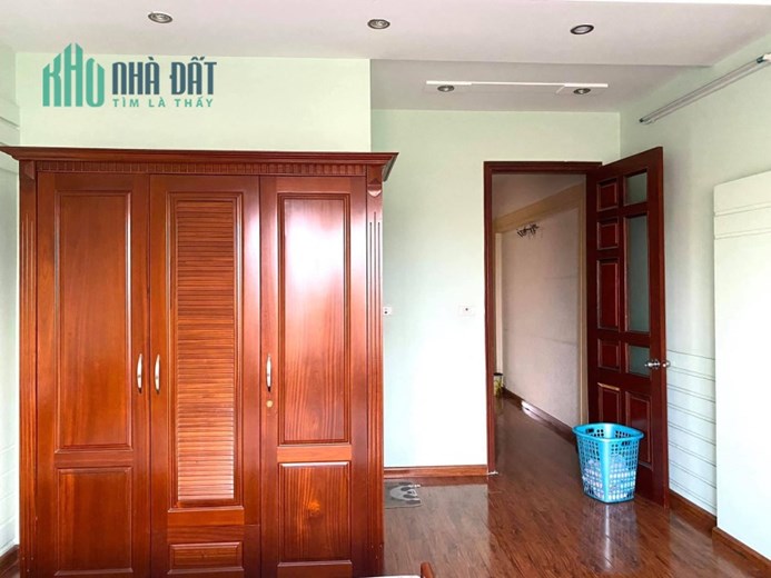 Phân lô HV Âm Nhạc 45m2, 4 tầng, MT 4,1m, giá chỉ 4,7 tỷ. Dòng tiền tốt, dân trí, đẹp ở luôn