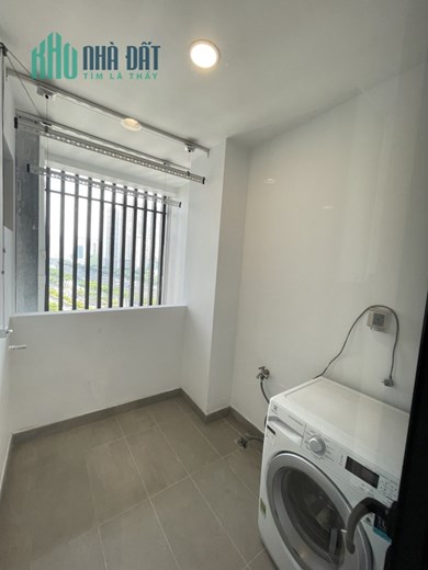 -	*Cho thuê 2 căn hộ cao cấp D1 Mension, - Vị trí: 608 Đường Võ Văn Kiệt, Quận 1