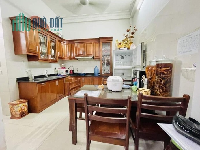 Bán nhà Bạch Mai Hai Bà Trưng 40m2 x 3 tầng MT 4.6m giá 4 tỷ