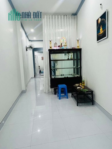 Bán nhà đường Bình Lợi quận Bình Thạnh diện tích 100 m2 giá thương lượng.