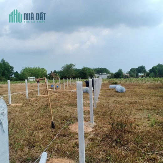 Bên em nhận cắm trụ ranh, trụ phân lô, trụ Rào kéo B40, kéo kẻm gai, xây rào.... vv