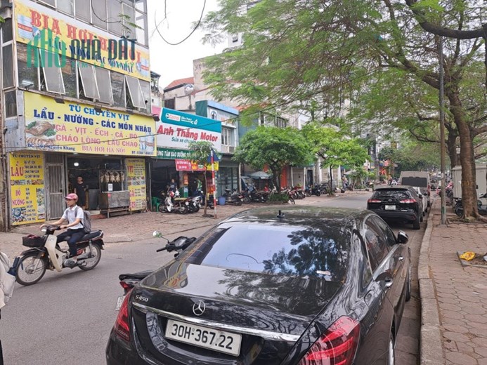 Chính chủ cần bán nhà tại 389 Nguyễn Khang,Tổ 4 ( Tổ 8 cũ ), Phường Yên Hoà, Cầu Giấy, Hà Nội