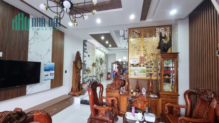 Cần bán nhà 3 tầng dt 107,5m2 ngang 5m đường bàu mạc, liên chiểu, Đà Nẵng