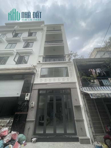 Bán nhà Q5 - đường Đỗ Ngọc Thạnh