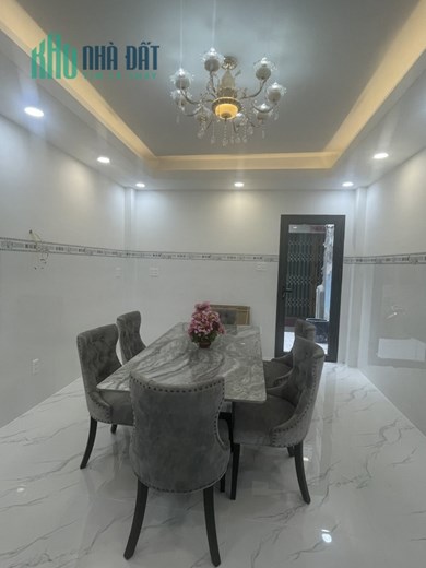 Bán nhà Q5 - đường Đỗ Ngọc Thạnh