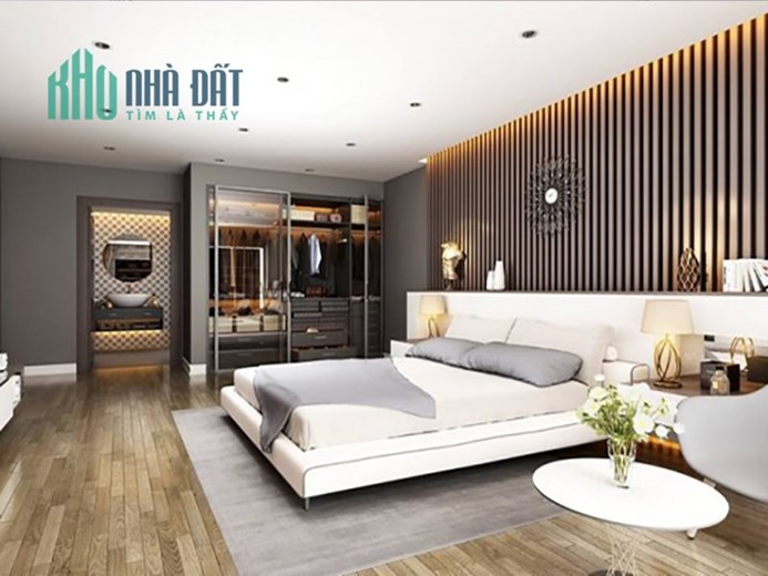 Bán nhà Mặt tiền đường Lý Tự Trọng, Quận Hải Châu. Nhà 3 tầng, DT 95 m2. Đường Ô tô. Gần Trái Bắp