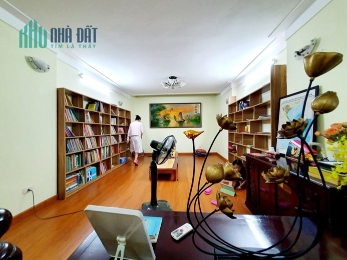 NHÀ DÂN XÂY, 5 TẦNG, NGUYỄN KHANG, CẦU GIẤY, RẤT GẦN Ô TÔ, 50M2, MT 3.9M, GIÁ CHỈ 6,6 TỶ.