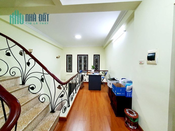 NHÀ 5 TẦNG, NGUYỄN KHANG, CẦU GIẤY, DÂN XÂY, VÀI BƯỚC RA  Ô TÔ, 50M2, MT 3.9M, GIÁ CHỈ 6,6 TỶ.