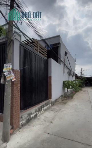 Bán Nhà Bình tân. 2 mặt tiền. đang buôn bán. giá chỉ 3,5 tỷ. dt 60m2