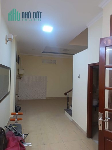 Bán nhà HOT Trần Khát Chân 80m x 3 tầng, DIỆN TÍCH RỘNG-GIÁ RẺ, giá chỉ 4 tỉ