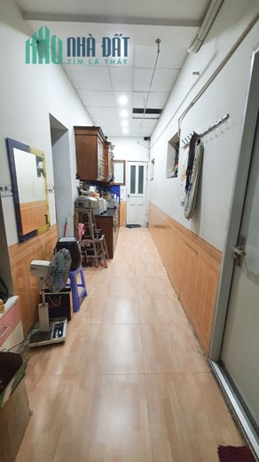 Bán căn hộ tập thể tầng 1, ngõ 65 Vạn Bảo, Ba Đình Hà Nội,  1PK, 2PN, 2WC, giá 3.xx tỷ