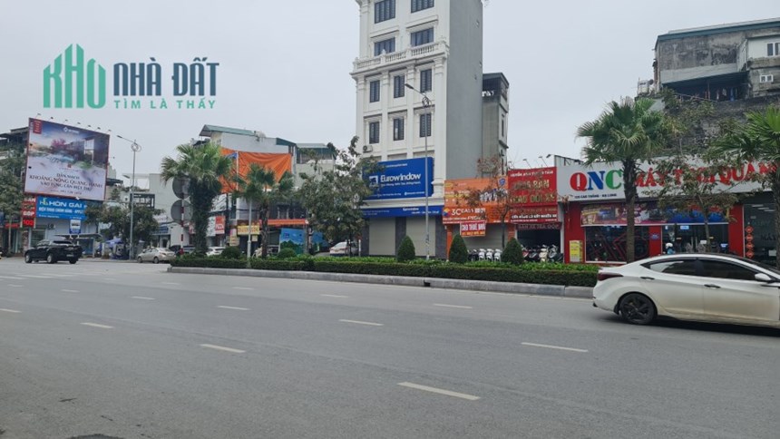 Thanh lý gấp nhà 3 tầng mặt phố Cao Thắng, TP Hạ Long, 67m2, đường 30m, miễn TG