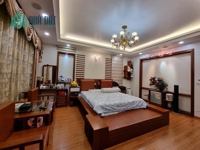 Bán nhà Phố Phạm Văn Đồng, gần Công Viên Hòa Bình, tặng  nội thất gỗ 55m2 3.8 tỷ. 0986384321