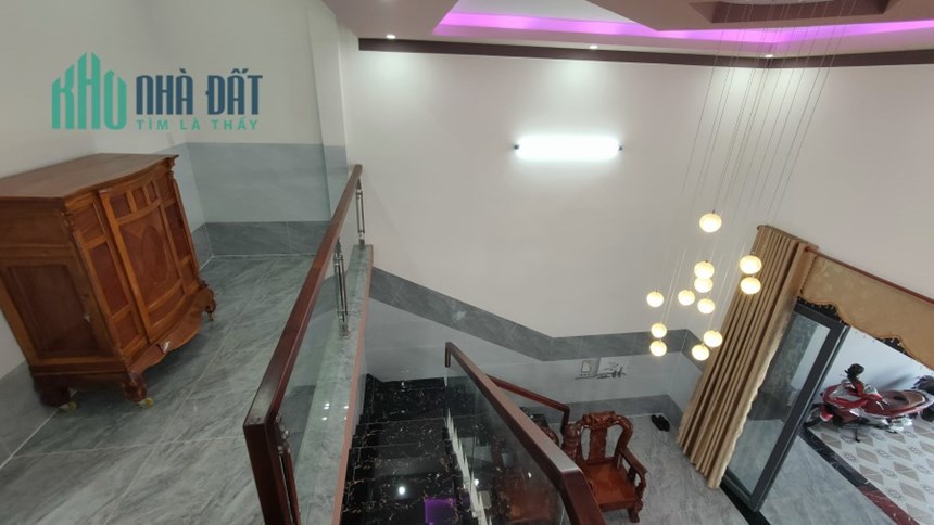 Chỉ với 1.5xx tỷ, nắm giữ căn nhà 3 phòng ngủ và gác lửng rộng rãi