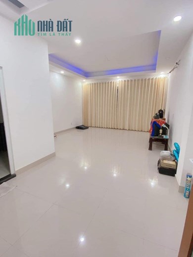 CẦN TIỀN BÁN GẤP NHÀ MẶT TIỀN ĐƯỜNG SỐ TÂN QUY QUẬN 7 CHỈ VỚI 9.9 TỶ 100M2