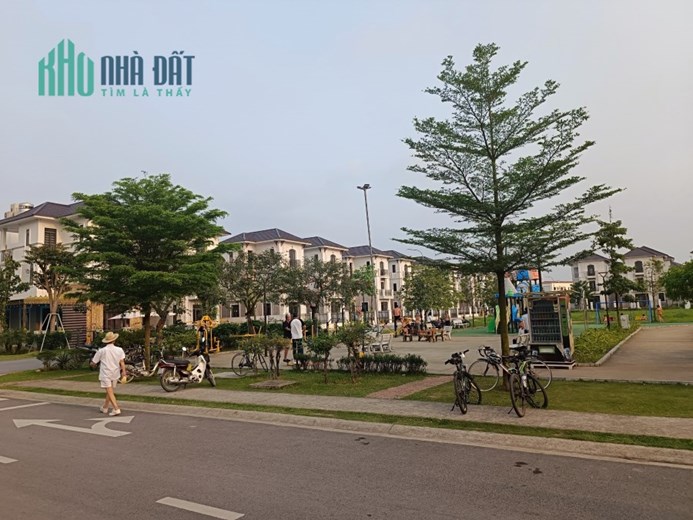 Bán biệt thự giá rẻ bằng căn chung cư Centa Vsip.