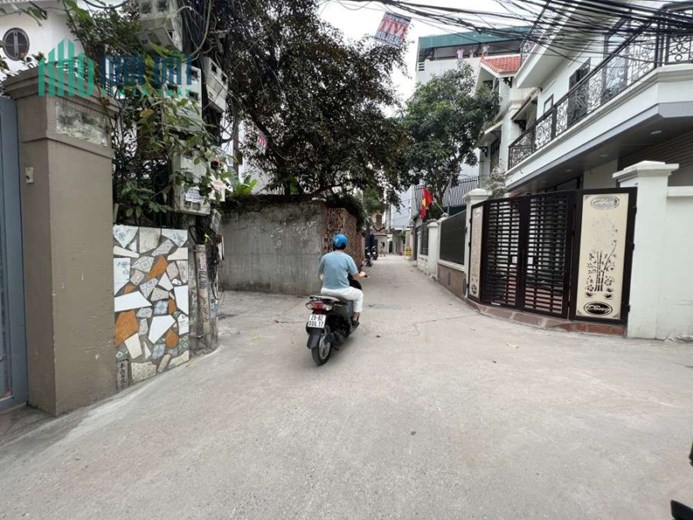 Hiếm, đất Ngọc Lâm, Long Biên, oto vào, thoáng, sát phố, 73m, mặt tiền: 4.5m, 6 tỷ 9