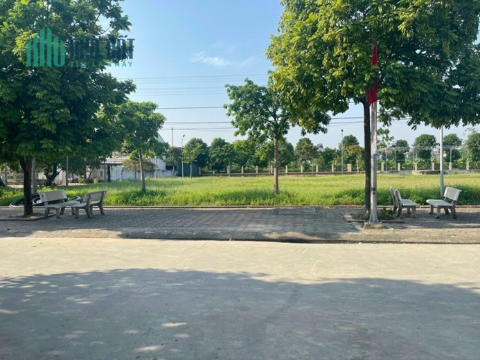 Bán đất Thượng Phúc- Bắc Hồng- Đông Anh gần công viên giá 30 tr/m