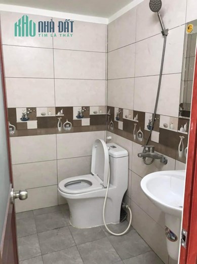 Bán CHDV Âu Dương Lân, 4.5x22, 7 tầng có thang máy TN 60tr chỉ 9.9tỷ