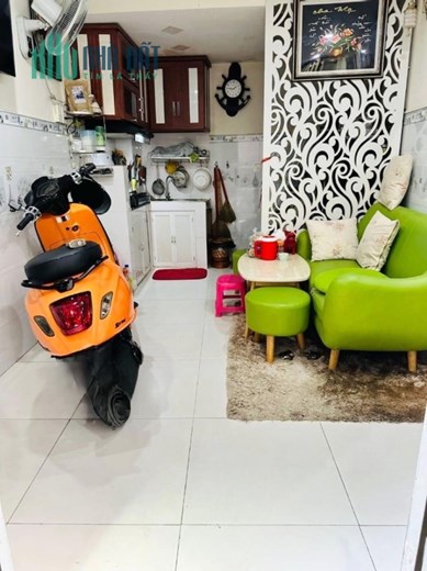 Nhà bán 3 Tầng gần Mặt tiền Phạm Thế Hiển P2Q8 - Giá : 2.1 Tỷ