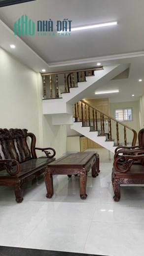 Cần bán gấp Nhà đẹp 1 trệt 1 lầu đường Lữ Gia, Đà Lạt 70m2 giá chỉ 3 tỷ