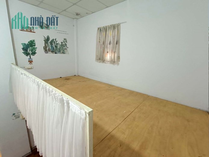 Nhà Dĩ An giá rẻ, 1 trệt, 1 lững, dòng tiền 3tr/tháng, đường ba gác. Dtsd: 36m2, giá chỉ 700 triệu.