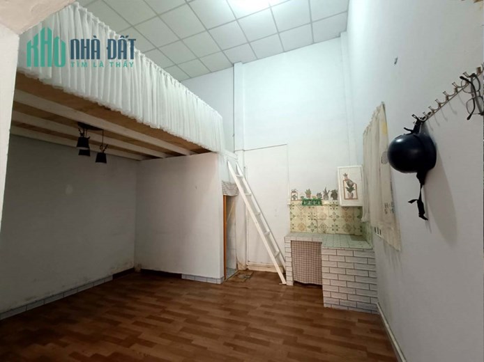 Nhà Dĩ An giá rẻ, 1 trệt, 1 lững, dòng tiền 3tr/tháng, đường ba gác. Dtsd: 36m2, giá chỉ 700 triệu.