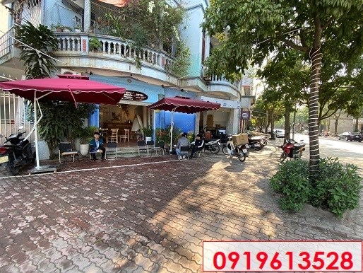 Chính chủ sang nhượng quán cafe - văn phòng tại 92  phố Trạm, Long Biên, 0919613528