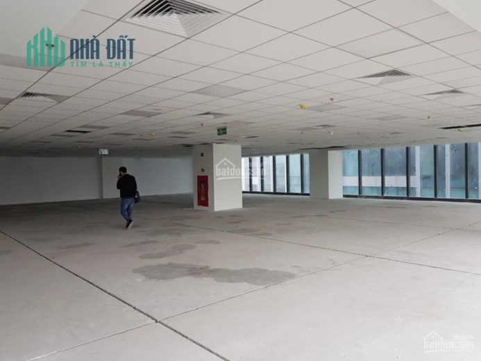 Cho thuê văn phòng rẻ đẹp tòa Peakview Tower, 36 Hoàng Cầu, q. Đống Đa, 100m2 đến 1000m2
