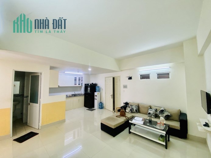 Cần tiền bán gấp Chung cư 1050 Phan Chu Trinh Q. Bình Thạnh, 62m2, 2PN, View Quận 1