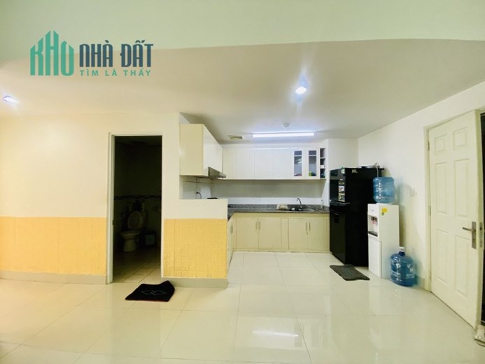 Cần tiền bán gấp Chung cư 1050 Phan Chu Trinh Q. Bình Thạnh, 62m2, 2PN, View Quận 1