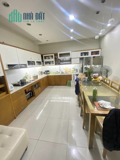 Bán nhà chính chủ Vũ Ngọc Phan, Đống Đa, phân lô, 74 m2, kinh doanh, ô chờ thang máy.