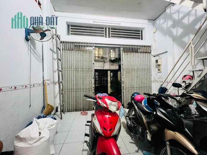 Nhà giảm sâu 3.5 tỷ hxh Lê Đình Cẩn Phường Tân Tạo Bình Tân