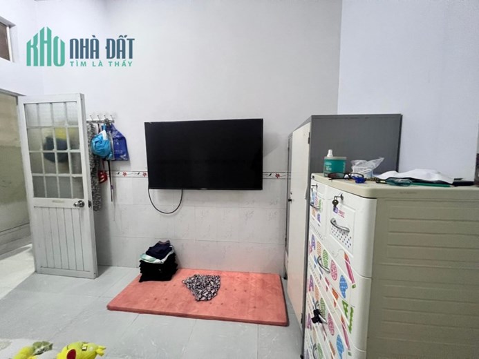 Nhà giảm sâu 3.5 tỷ hxh Lê Đình Cẩn Phường Tân Tạo Bình Tân