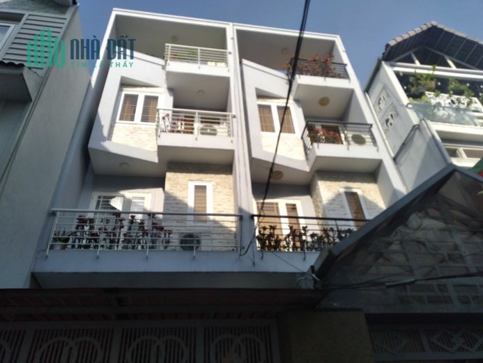 Bán nhà HXH 496/22/ Dương Quảng Hàm, P6, 4x20m, 4 tầng, giá 9,5 tỷ(TL)