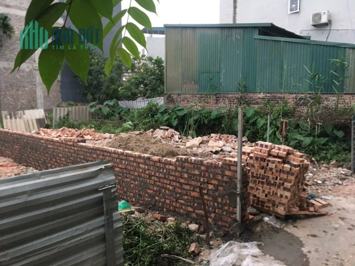 Chính chủ cần bán 43m tại Liêm mạc, bắc từ liêm, Hà Nội. Giá:50tr/m Đường oto vào đất