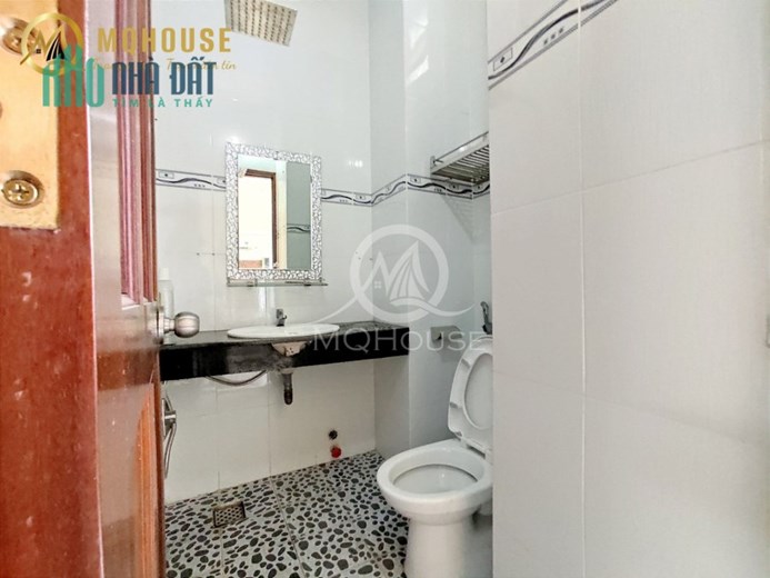 Cho thuê căn hộ Mới BANCOL rộng - Phòng ngủ BẾP Riêng ngay Etown Cộng Hòa