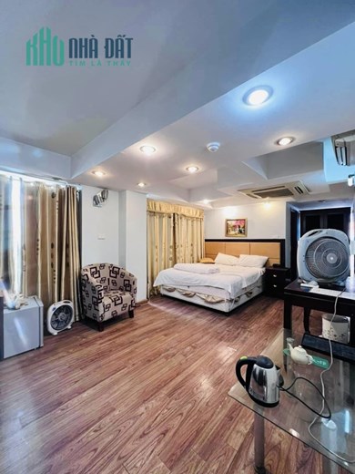 Bán tòa nhà mặt phố Bà Triệu, 118m, 13 tầng, mặt tiền 5.2m, kinh doanh dòng tiền 7
