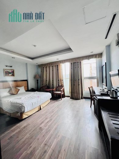 Bán tòa nhà mặt phố Bà Triệu, 118m, 13 tầng, mặt tiền 5.2m, kinh doanh dòng tiền 7