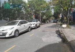 Bán đất tặng nhà Mật tiền lô góc đường Hồ Nguyên Trừng, đất 120m2 ngang 6.5m