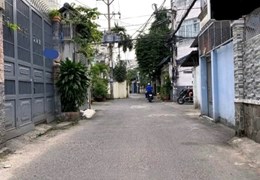 Nhà hẻm xe tải, chỉ 4.4 tỷ, tiện buôn bán kinh doanh.