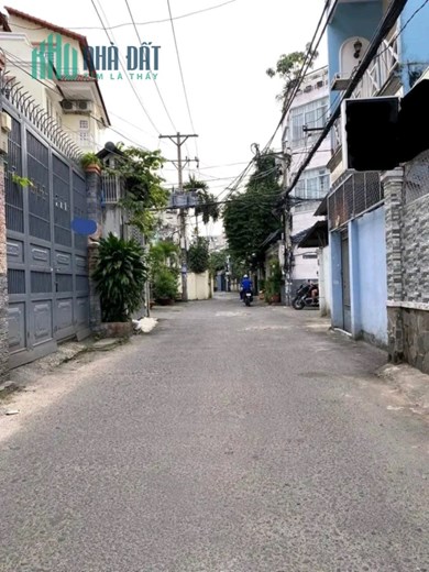 Nhà hẻm xe tải, chỉ 4.4 tỷ, tiện buôn bán kinh doanh.
