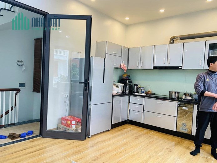 NGON, ĐẸP LONG LANH, XÂY DỰNG TÂM HUYẾT, THANH AM, LONG BIÊN, 108M2, HAI MẶT TIÊNG 8M VÀ 13M, GIÁ