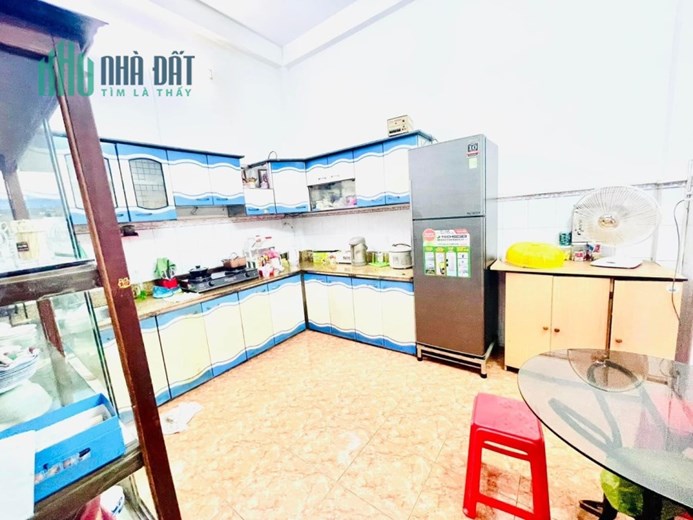 Chính chủ cần bán nhà 3 tầng đường thạch lam, hẻm ô tô 7 chỗ, 58m2 chỉ 6.3 tỷ