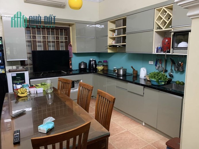 Nhà Minh Khai, Hai Bà Trưng Lô góc 50m*5 Tầng Ô tô cất trong nhà 6.8 Tỷ