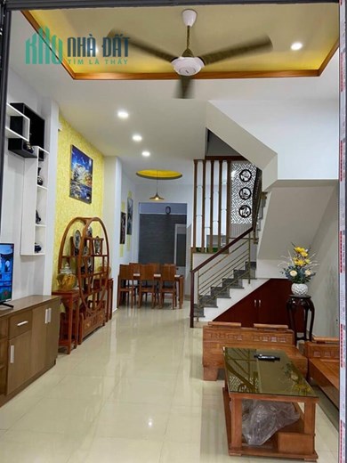 Bán nhà 2 tầng, hẻm xe hơi tránh, Phường Phước Long B, TP Thủ Đức, 83m2 giá chỉ 5,9 tỷ
