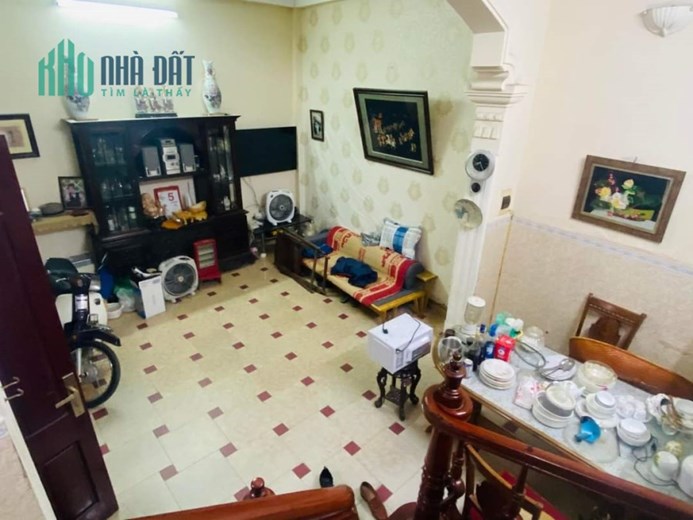 BÁN NHÀ VÕNG THỊ 38M 5T LÔ GÓC GIÁ 4,8 TỶ CÓ TL