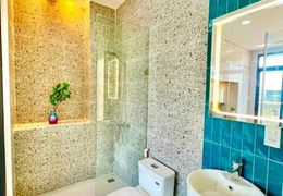 Nhà sát Phạm Văn Đồng, HXH, 3 phòng ngủ, 1 phòng ngủ trệt.
