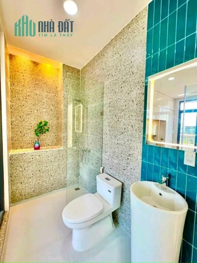 Nhà sát Phạm Văn Đồng, HXH, 3 phòng ngủ, 1 phòng ngủ trệt.